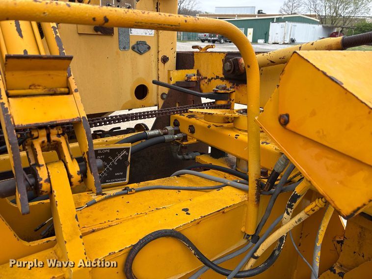 image for item OB9575 Blaw-Knox paver