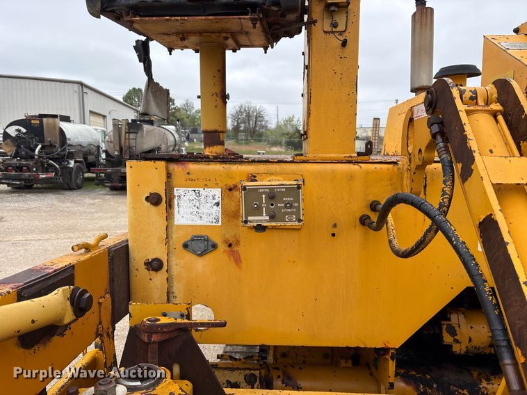 image for item OB9575 Blaw-Knox paver