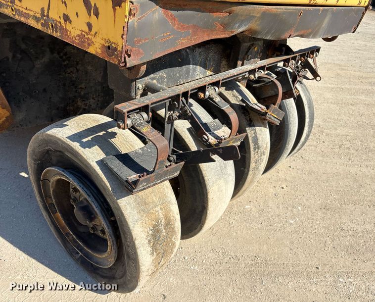 image for item OB9576 Bomag BW12R pneumatic roller