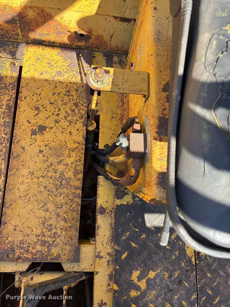 image for item OB9576 Bomag BW12R pneumatic roller