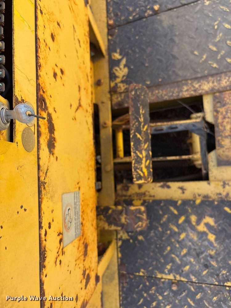 image for item OB9576 Bomag BW12R pneumatic roller