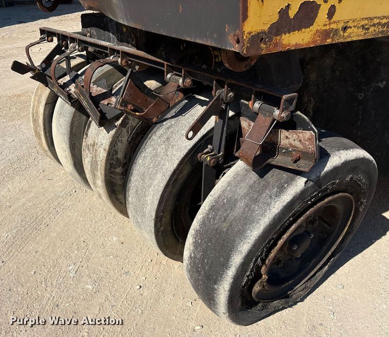 image for item OB9576 Bomag BW12R pneumatic roller