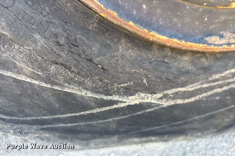 image for item OB9576 Bomag BW12R pneumatic roller