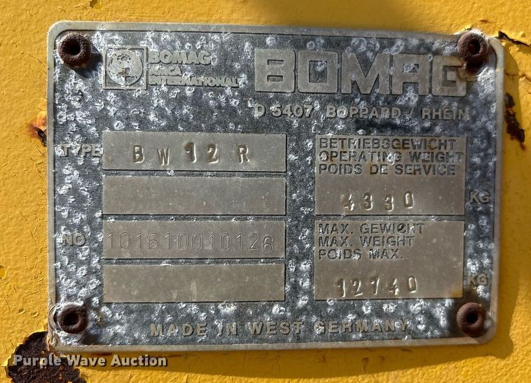 image for item OB9576 Bomag BW12R pneumatic roller