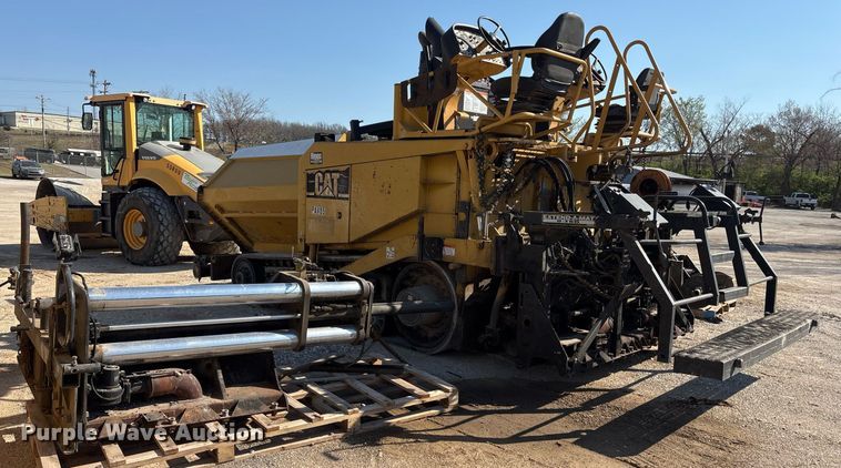 image for item OB9577 2004 Caterpillar AP-655C paver