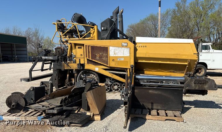 image for item OB9577 2004 Caterpillar AP-655C paver