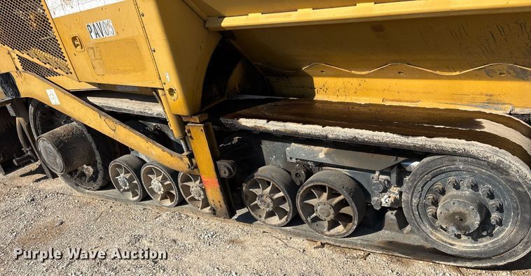 image for item OB9577 2004 Caterpillar AP-655C paver