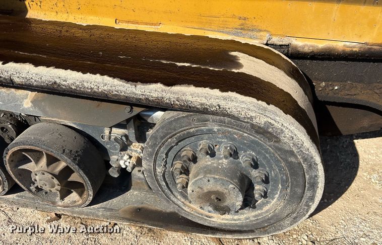 image for item OB9577 2004 Caterpillar AP-655C paver