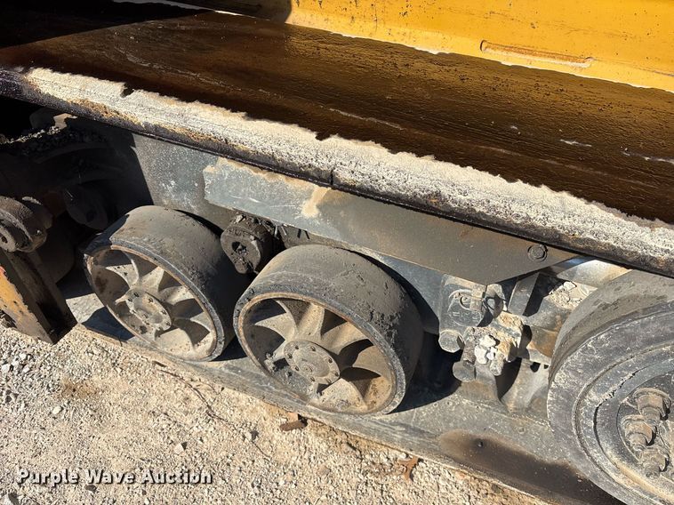 image for item OB9577 2004 Caterpillar AP-655C paver