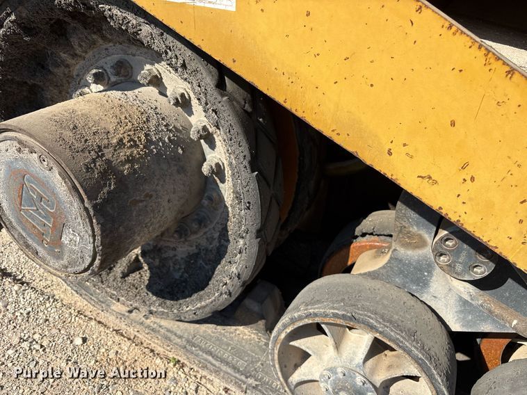 image for item OB9577 2004 Caterpillar AP-655C paver