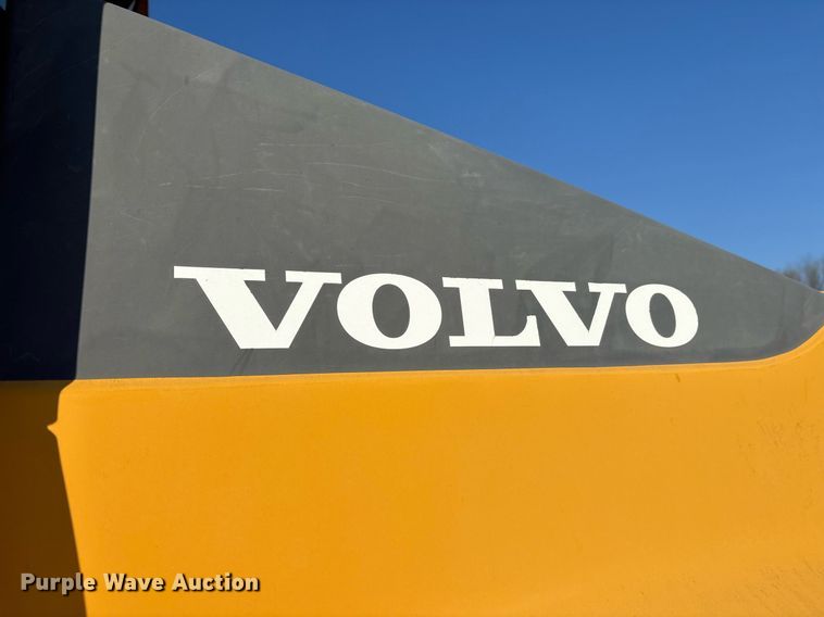 image for item OB9578 2014 Volvo SD115 single drum vibratory roller