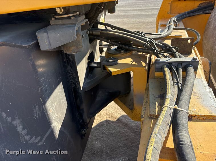 image for item OB9578 2014 Volvo SD115 single drum vibratory roller