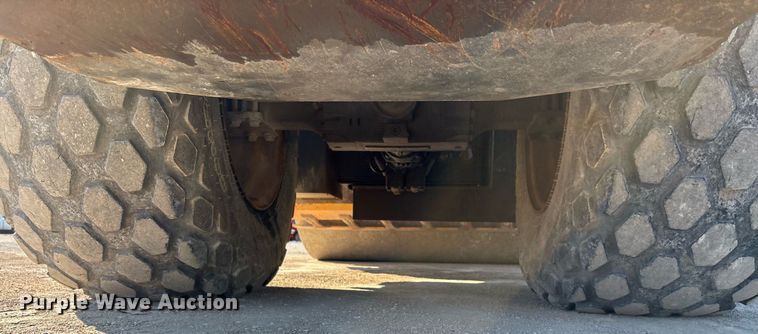 image for item OB9578 2014 Volvo SD115 single drum vibratory roller