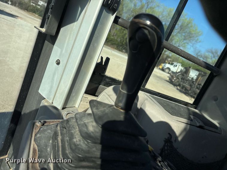 image for item OB9578 2014 Volvo SD115 single drum vibratory roller