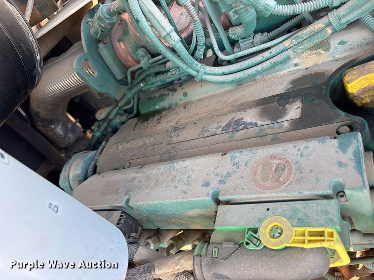 image for item OB9578 2014 Volvo SD115 single drum vibratory roller