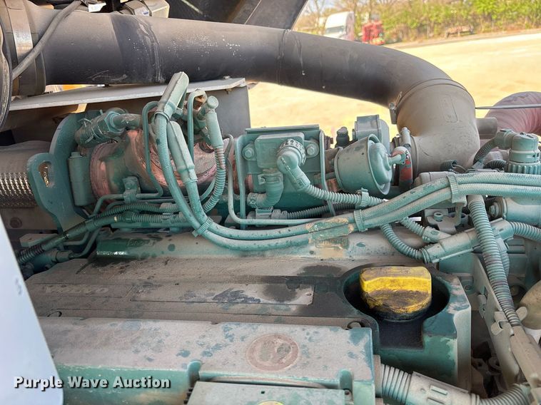 image for item OB9578 2014 Volvo SD115 single drum vibratory roller