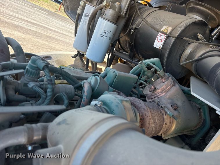 image for item OB9578 2014 Volvo SD115 single drum vibratory roller