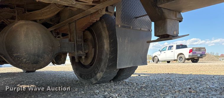 image for item OB9579 2018 International 7500 digger derrick truck