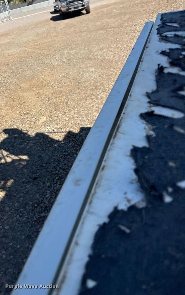 image for item OB9579 2018 International 7500 digger derrick truck