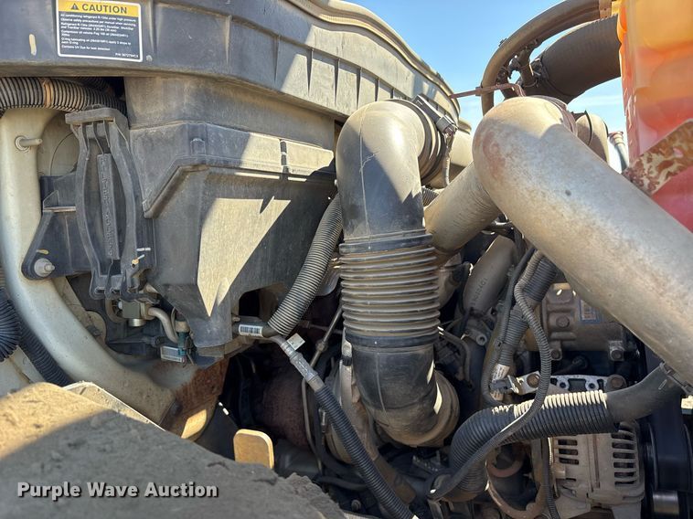 image for item OB9579 2018 International 7500 digger derrick truck