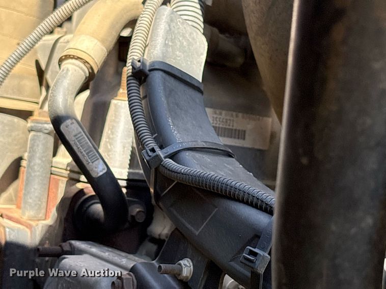 image for item OB9579 2018 International 7500 digger derrick truck