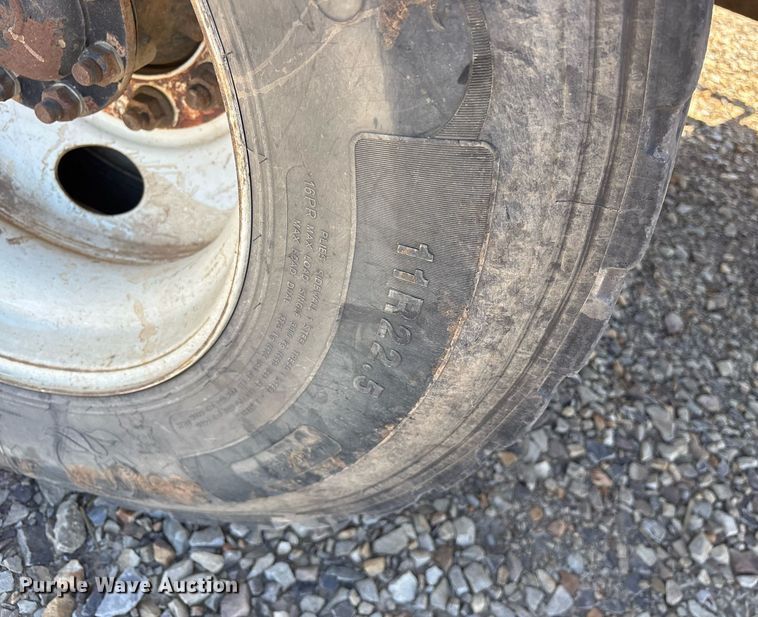 image for item OB9579 2018 International 7500 digger derrick truck