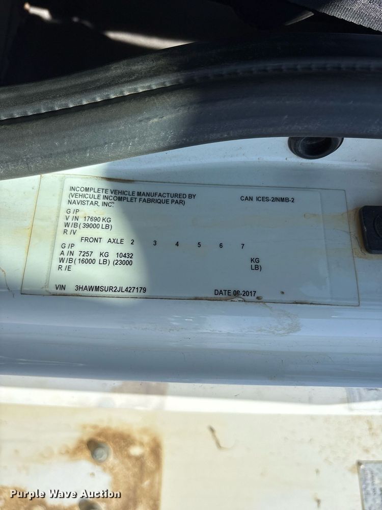 image for item OB9579 2018 International 7500 digger derrick truck