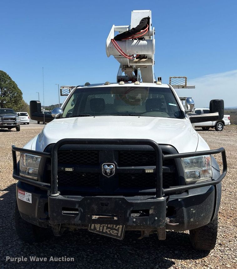 image for item OB9580 2015 Dodge Ram 5500 bucket truck