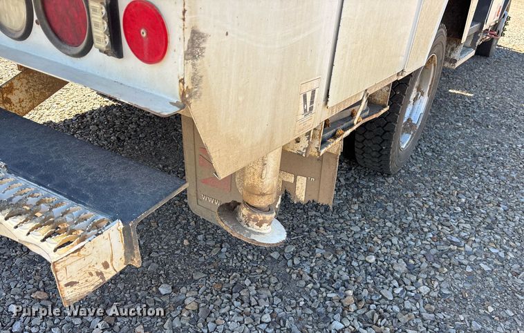 image for item OB9580 2015 Dodge Ram 5500 bucket truck