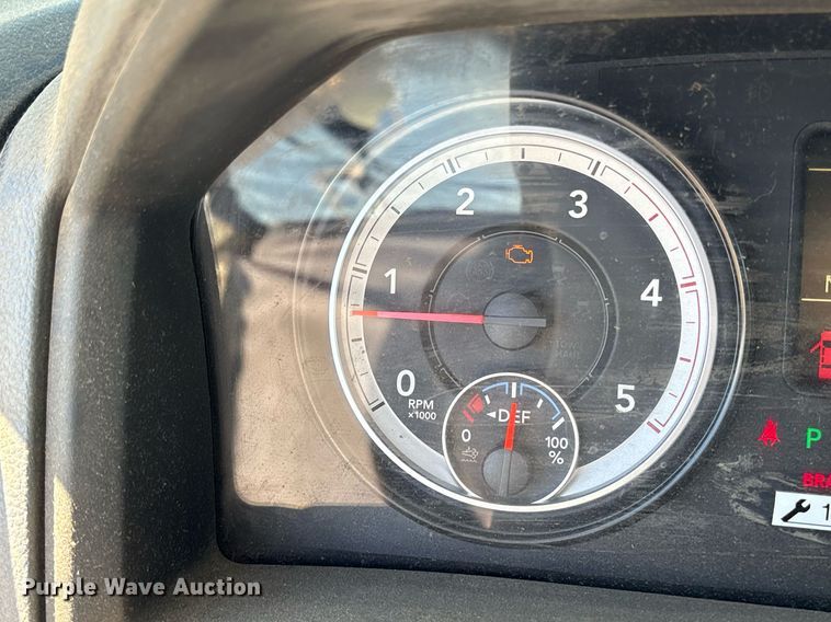 image for item OB9580 2015 Dodge Ram 5500 bucket truck