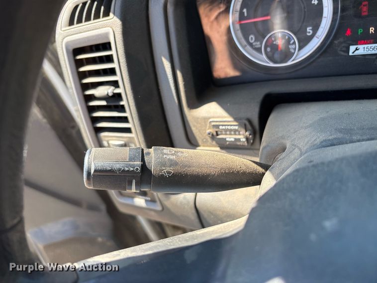 image for item OB9580 2015 Dodge Ram 5500 bucket truck