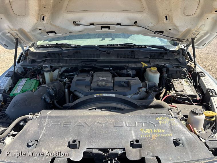 image for item OB9580 2015 Dodge Ram 5500 bucket truck