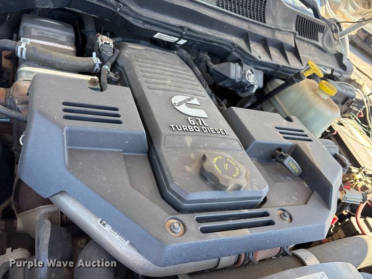 image for item OB9580 2015 Dodge Ram 5500 bucket truck