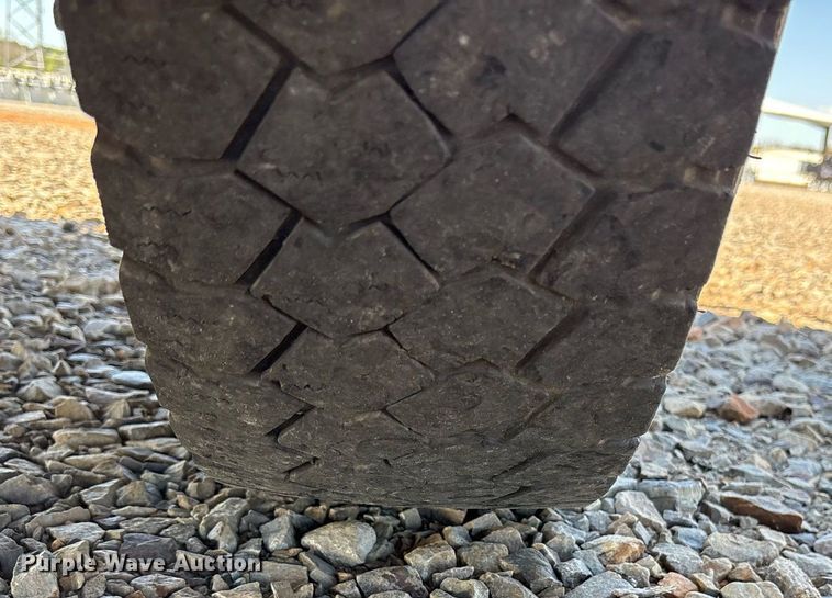 image for item OB9580 2015 Dodge Ram 5500 bucket truck