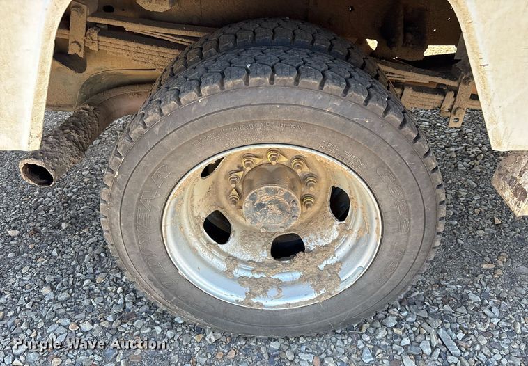 image for item OB9580 2015 Dodge Ram 5500 bucket truck