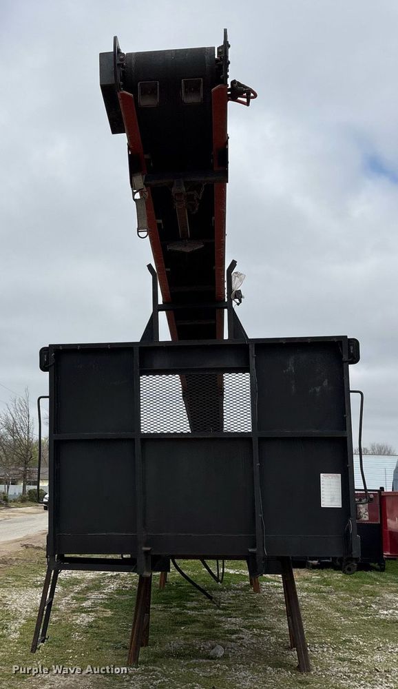 image for item OB9600 2013 Cleasby Conveyors EBR-6-40 shingle conveyor bed