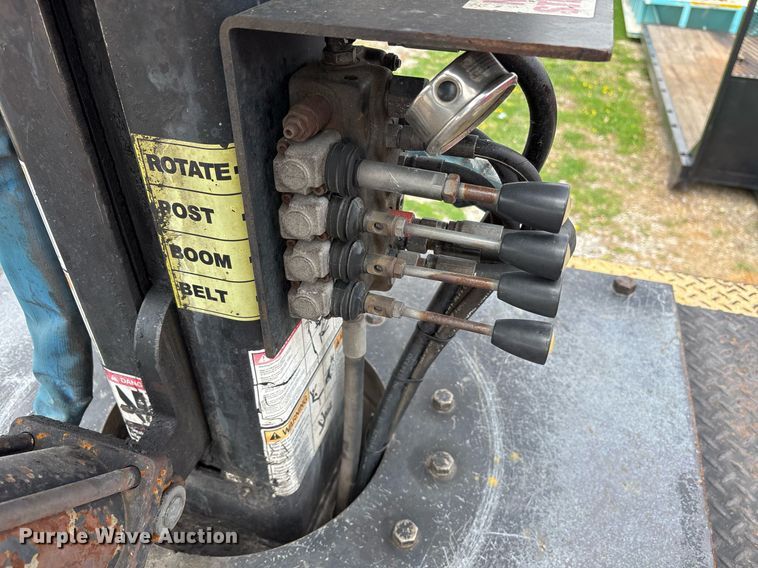 image for item OB9600 2013 Cleasby Conveyors EBR-6-40 shingle conveyor bed