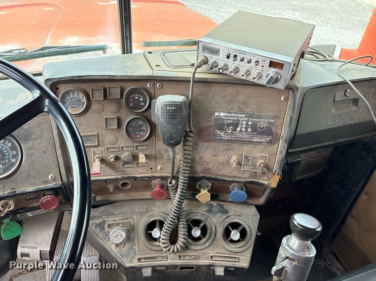 image for item OB9610 1985 Mack RS686LST  dump truck