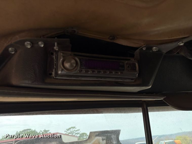 image for item OB9610 1985 Mack RS686LST  dump truck