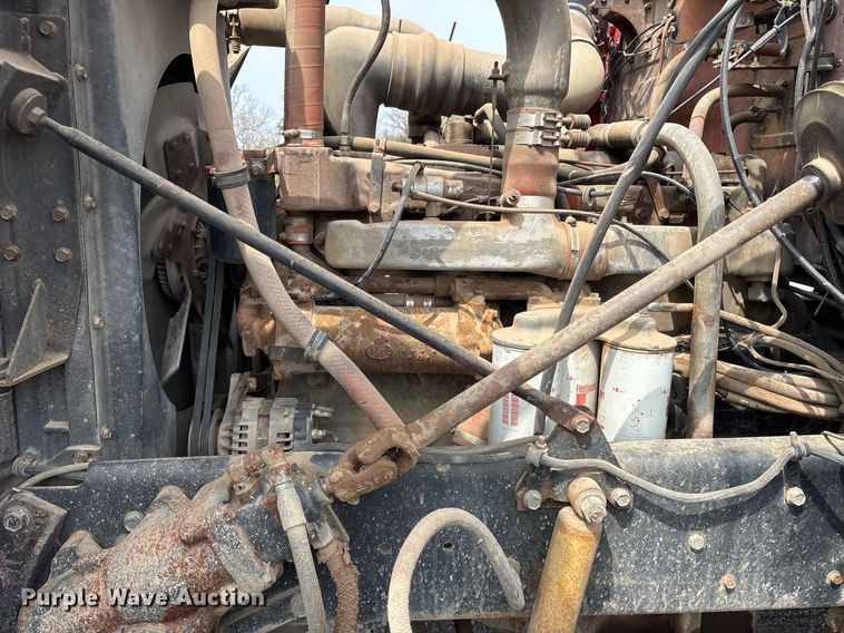 image for item OB9610 1985 Mack RS686LST  dump truck