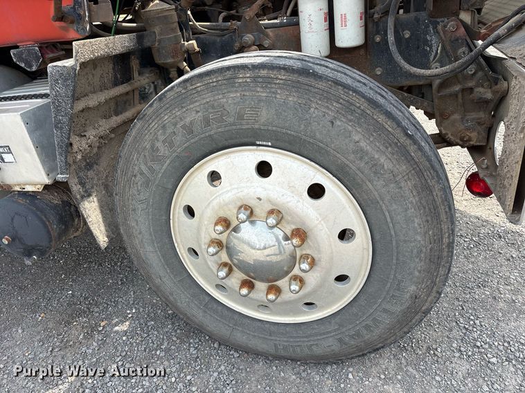 image for item OB9610 1985 Mack RS686LST  dump truck