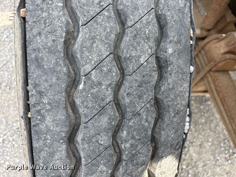 image for item OB9610 1985 Mack RS686LST  dump truck