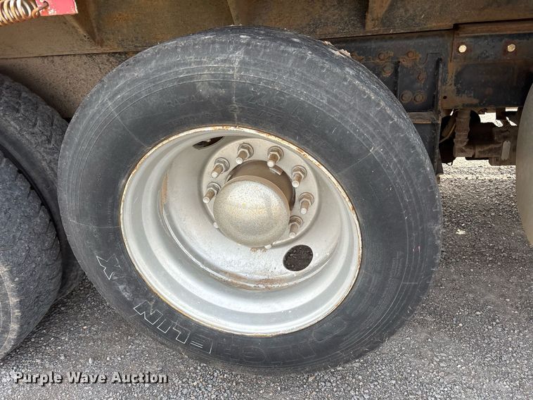 image for item OB9610 1985 Mack RS686LST  dump truck