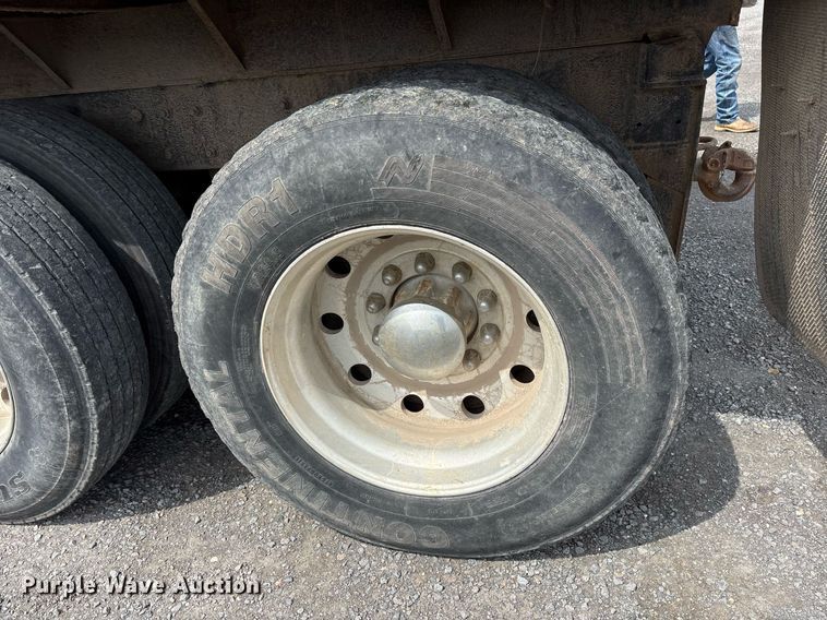 image for item OB9610 1985 Mack RS686LST  dump truck