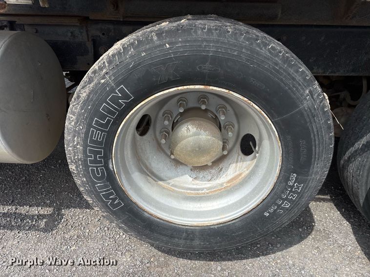 image for item OB9610 1985 Mack RS686LST  dump truck