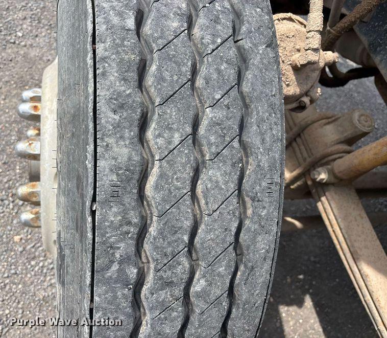 image for item OB9610 1985 Mack RS686LST  dump truck