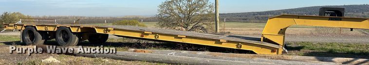image for item OK9478 1990 Etnyre lowboy equipment trailer