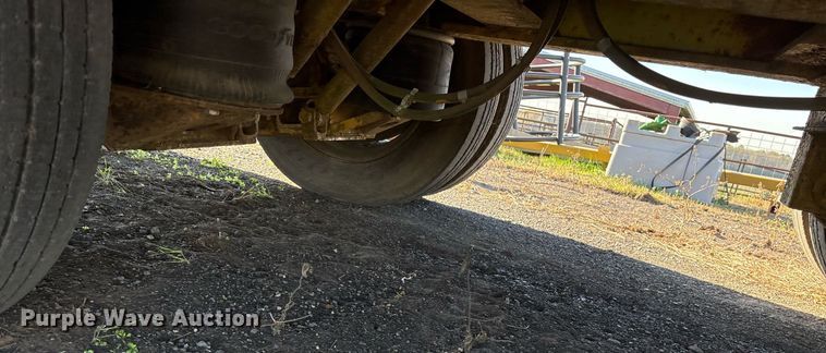 image for item OK9478 1990 Etnyre lowboy equipment trailer