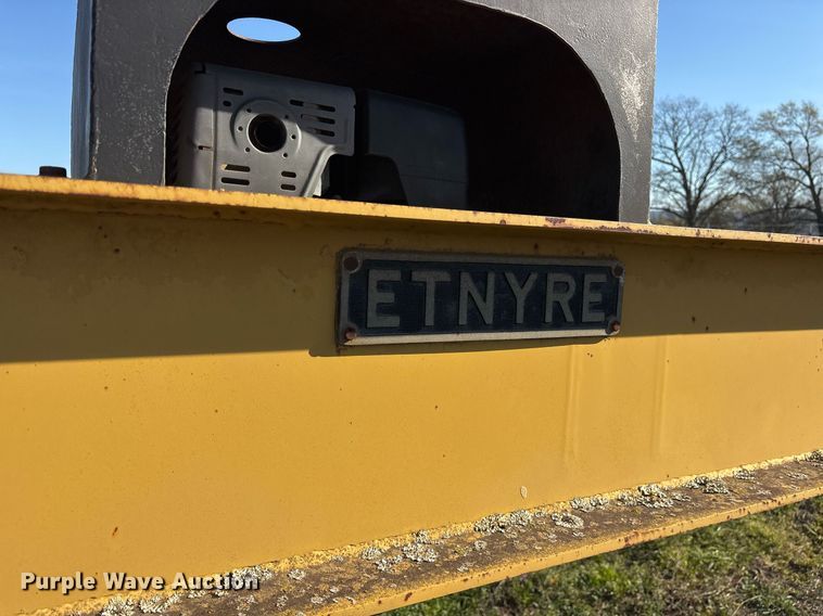 image for item OK9478 1990 Etnyre lowboy equipment trailer