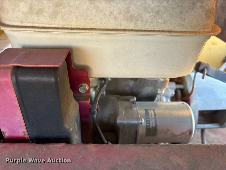 image for item OK9478 1990 Etnyre lowboy equipment trailer